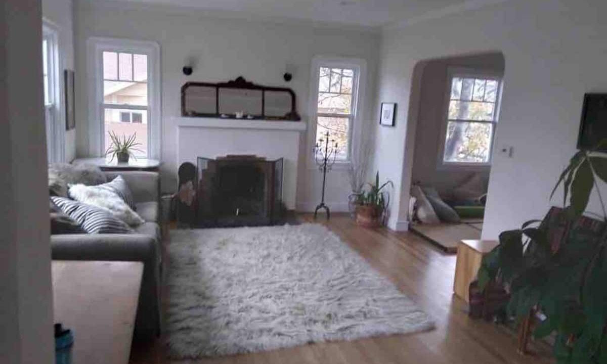 Photo of Livingroom in Southwest Berkeley