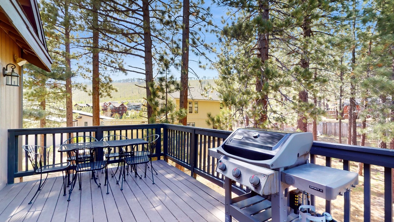 Photo of Outdoor in Mountain View Estates