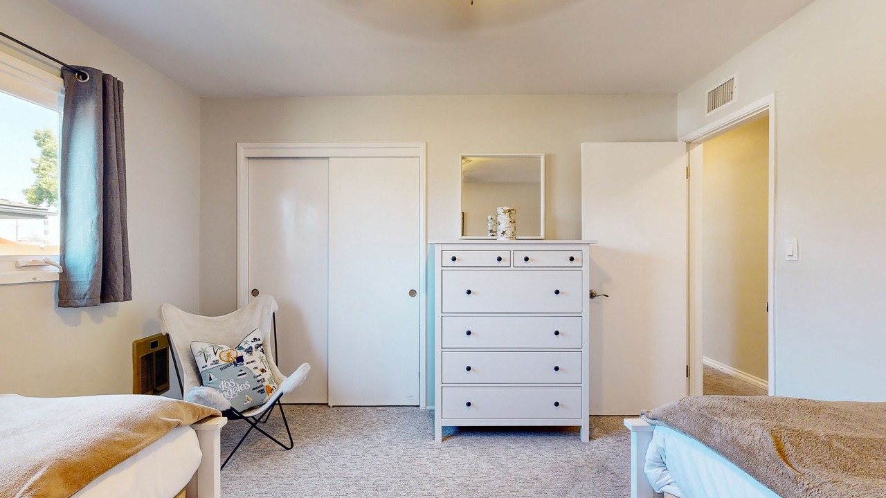 Photo of Bedroom in Orange