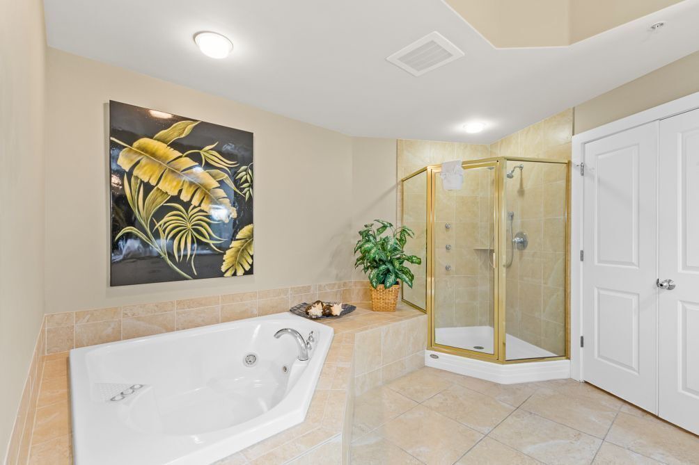 Photo of Bathroom in Orange Beach East