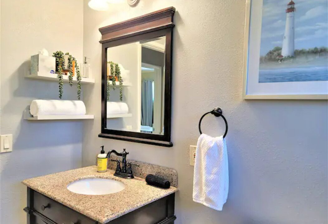 Photo of Bathroom in University South