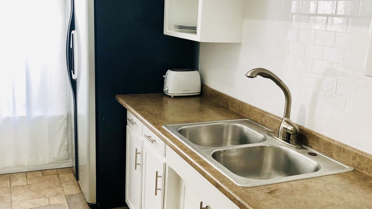 Photo of Kitchen in Lake Balboa