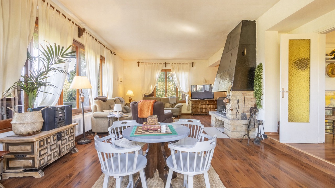Photo of Livingroom in Sant Llorenc de Morunys