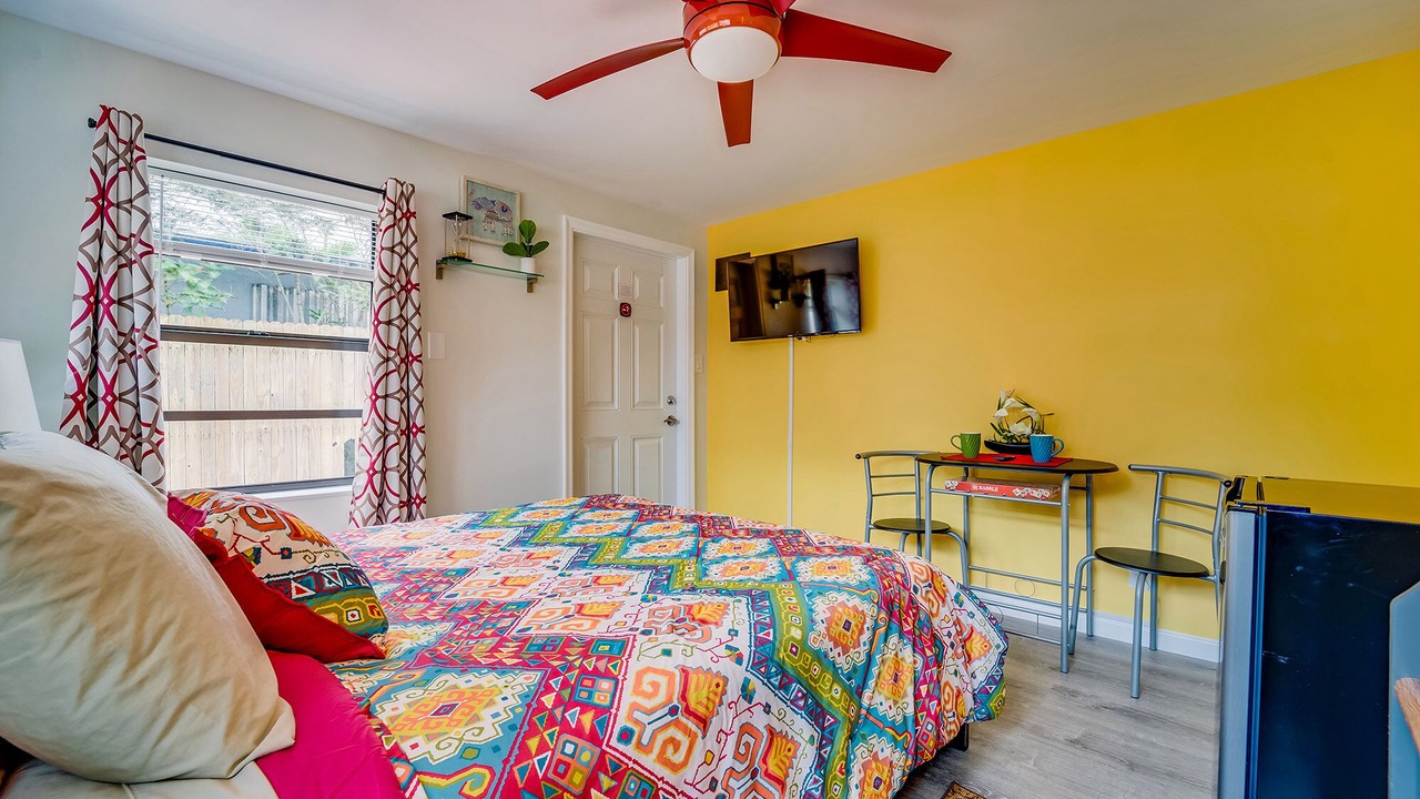 Photo of Bedroom in Middle River Terrace