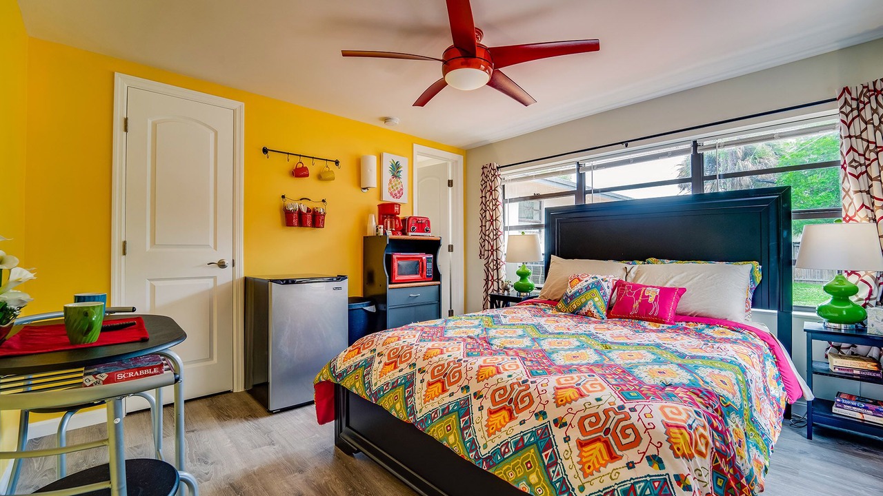 Photo of Bedroom in Middle River Terrace