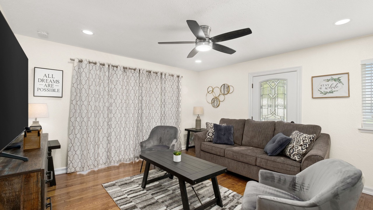 Photo of Livingroom in Fresno