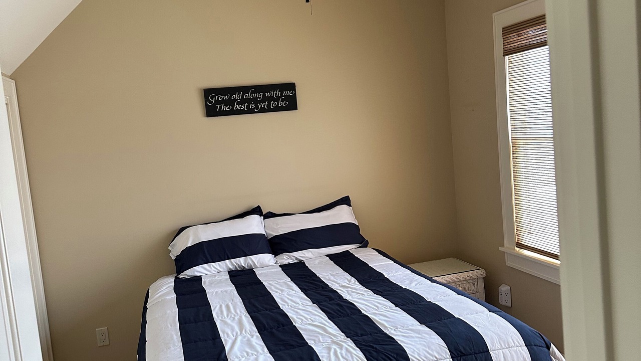 Photo of Bedroom in Beach Haven West