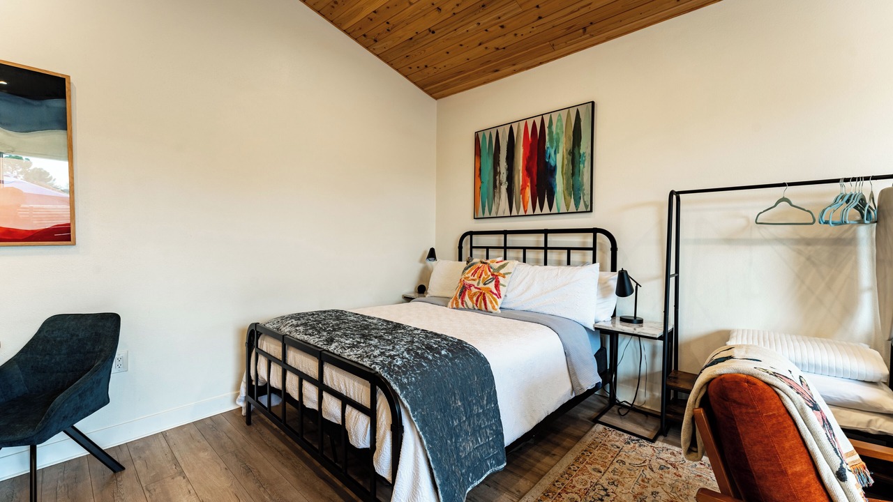 Photo of Bedroom in Thousand Oaks