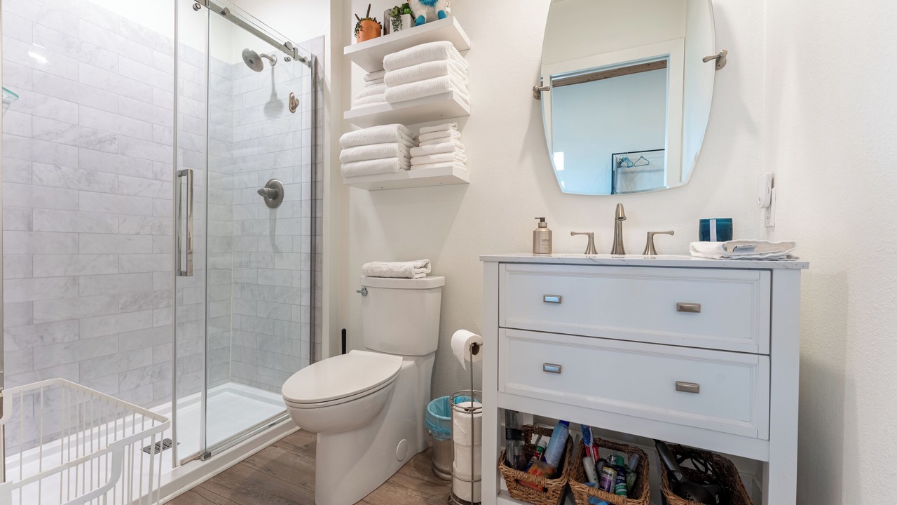 Photo of Bathroom in Thousand Oaks