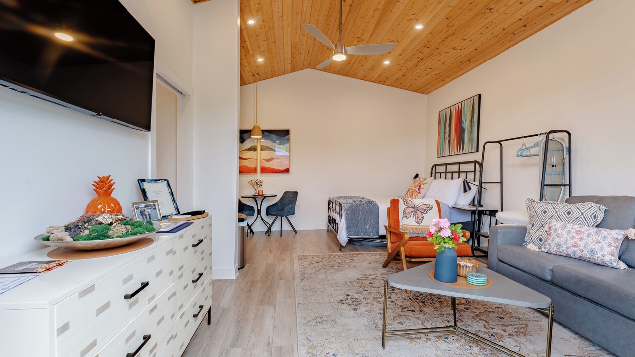 Photo of Livingroom in Thousand Oaks