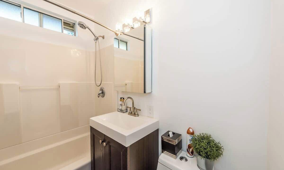 Photo of Bathroom in Hillcrest