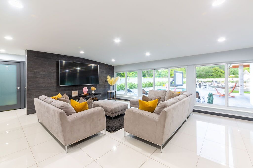 Photo of Bedroom in Golden Glades