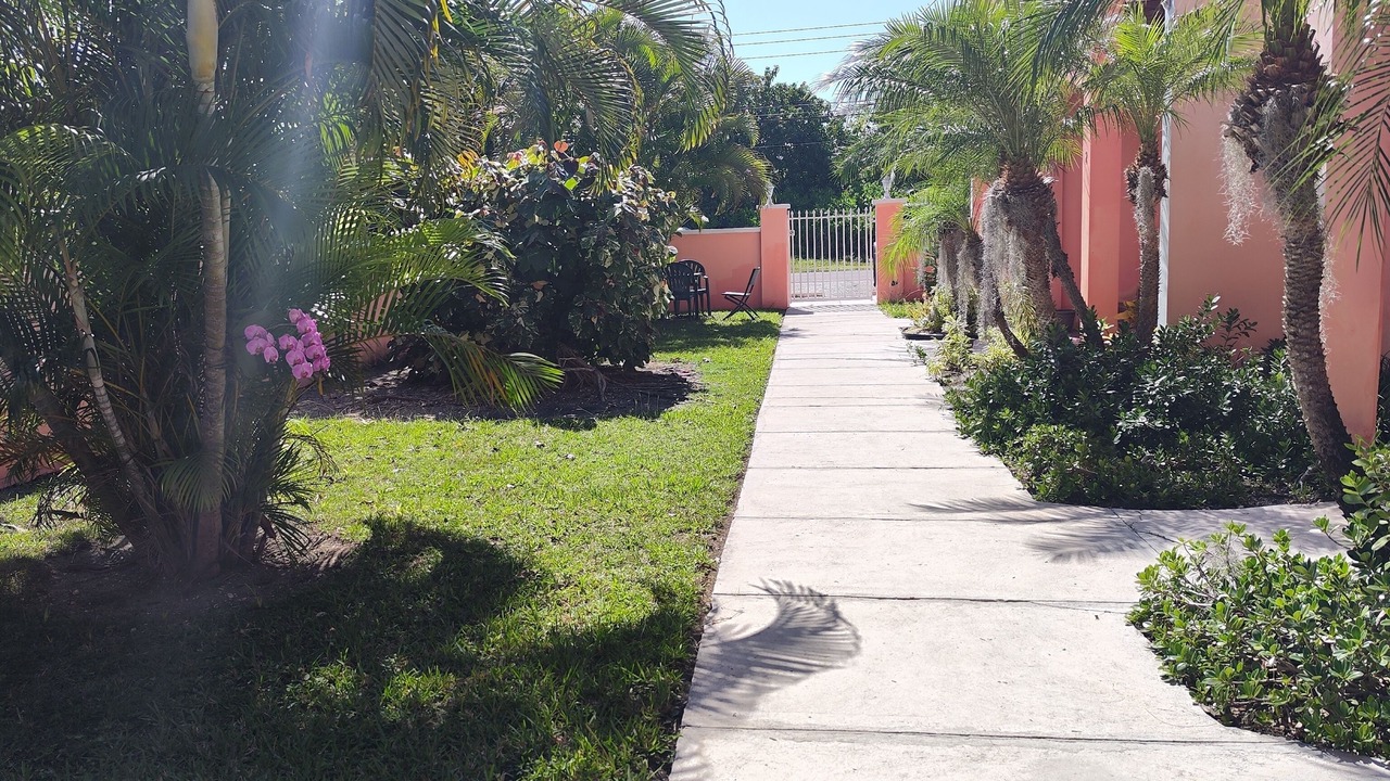 Photo of Outdoor in Coral Harbour