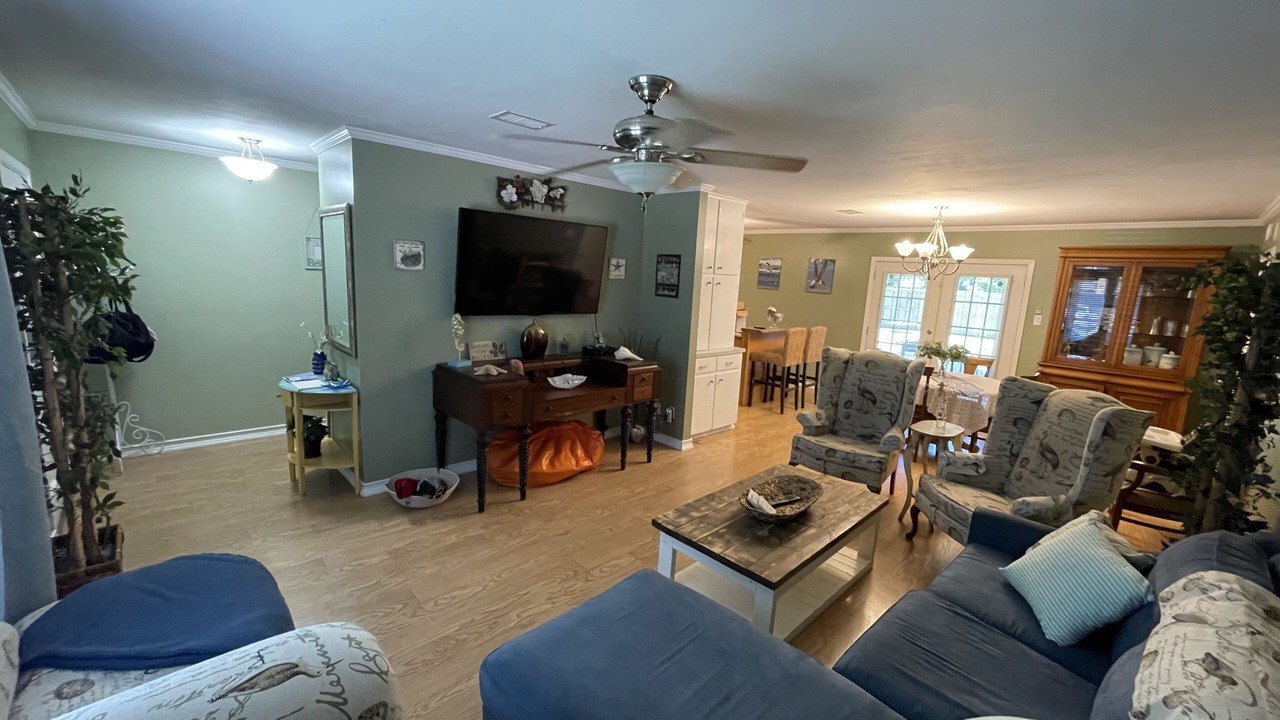 Photo of Livingroom in Long Beach