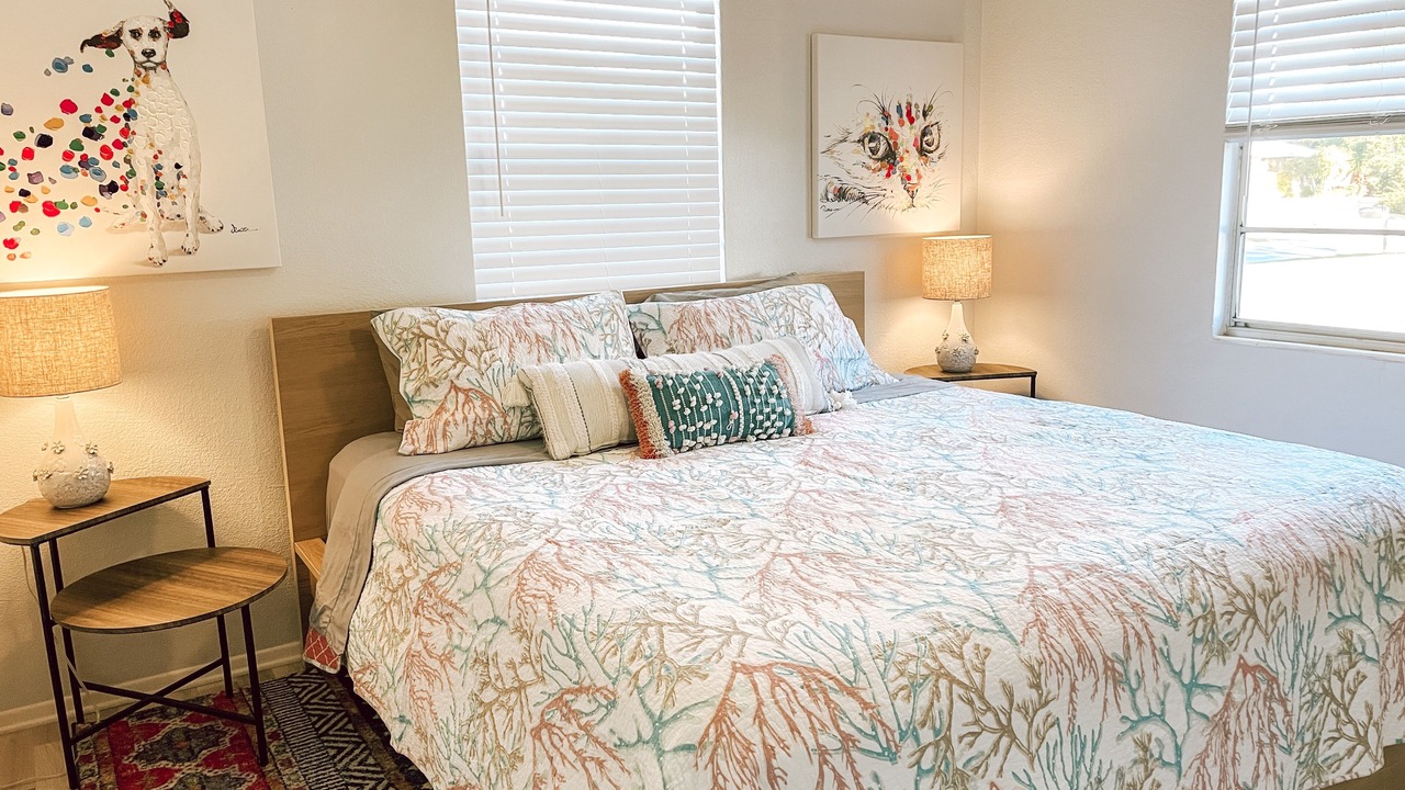 Photo of Bedroom in Golden Beach