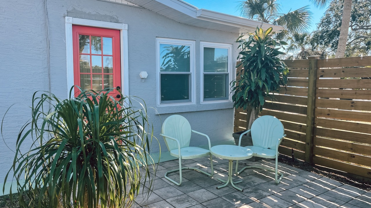 Photo of Patio Balcony in Golden Beach