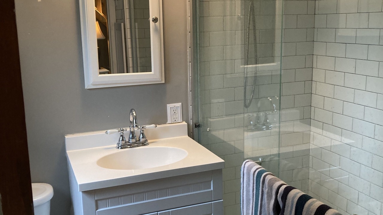 Photo of Bathroom in Ionia