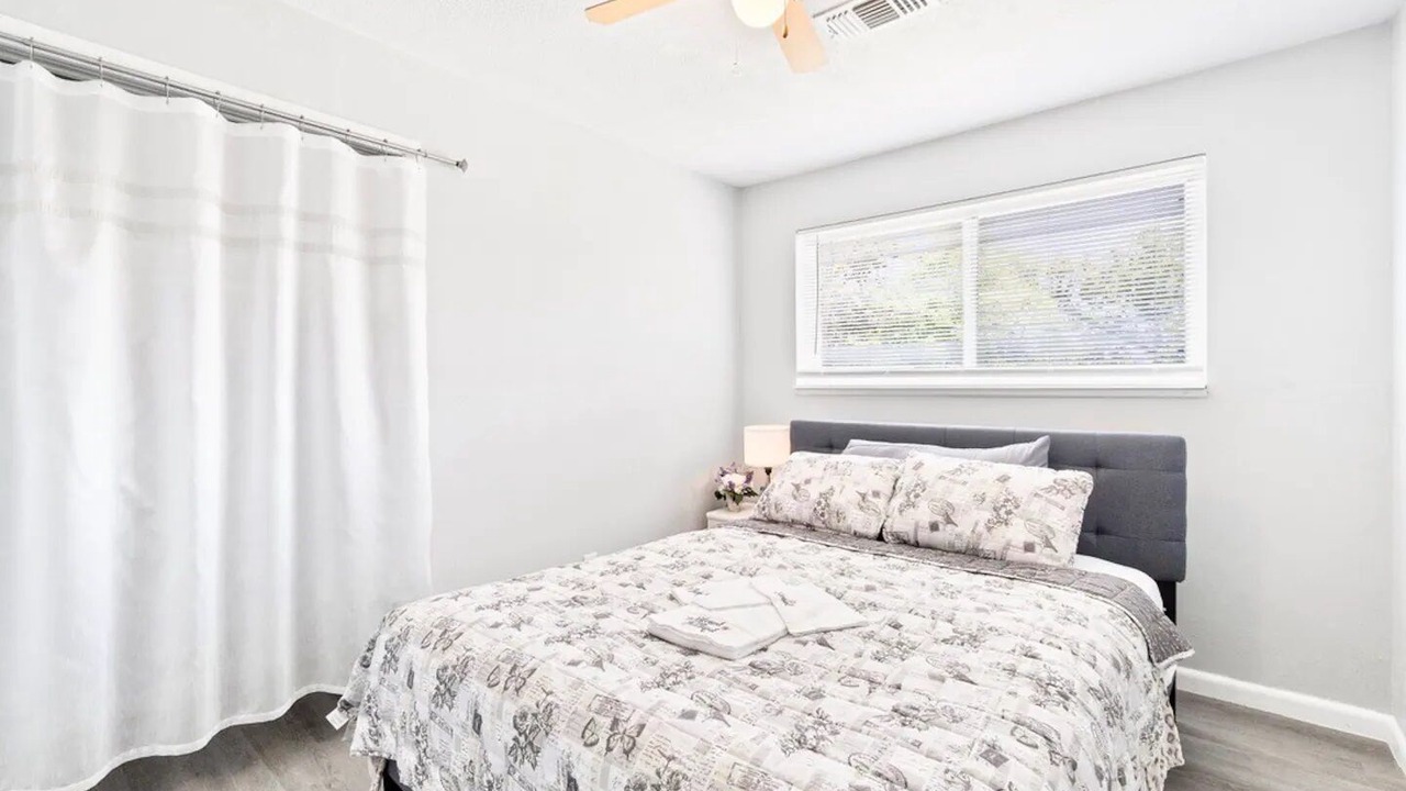 Photo of Bedroom in Northeast Pensacola