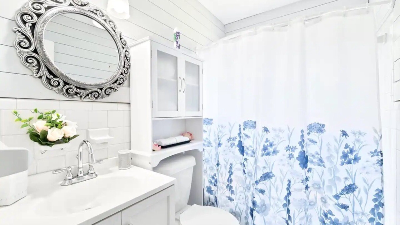 Photo of Bathroom in Northeast Pensacola