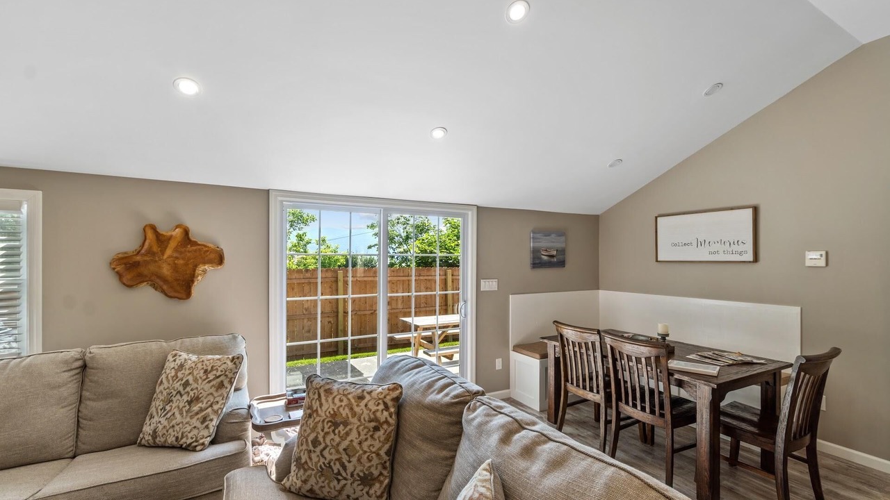 Photo of Livingroom in Newburgh