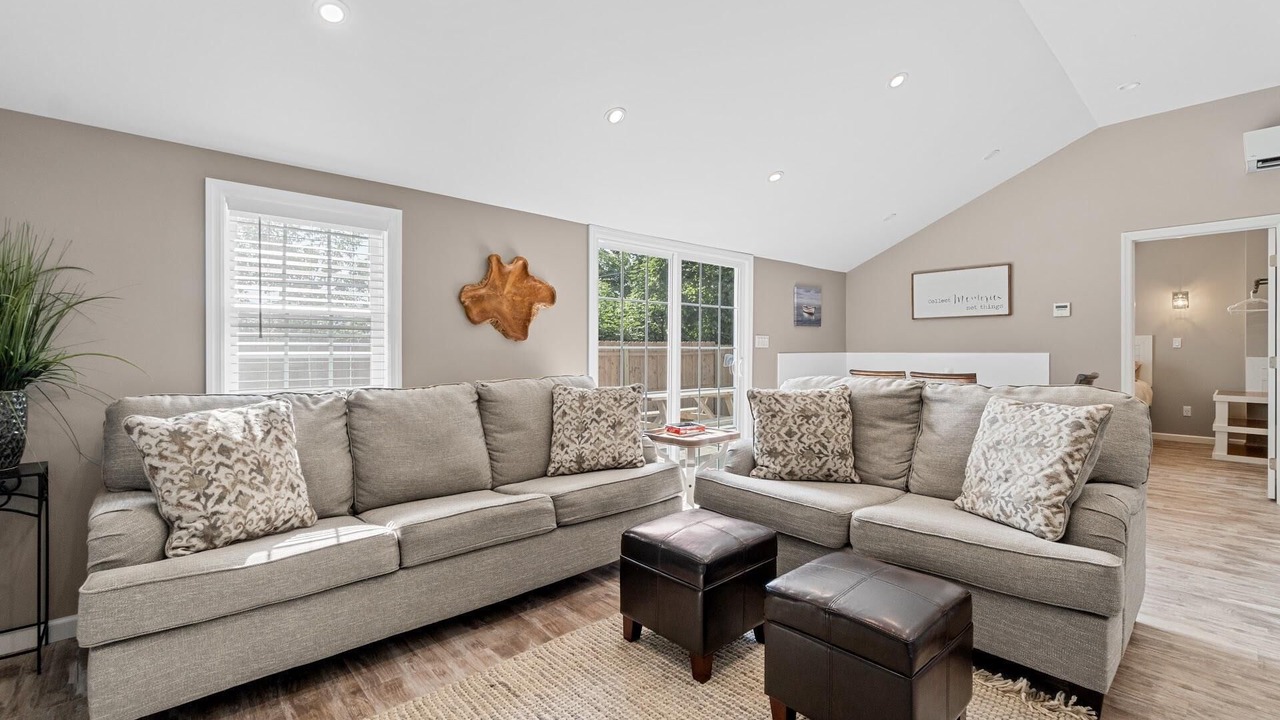 Photo of Livingroom in Newburgh