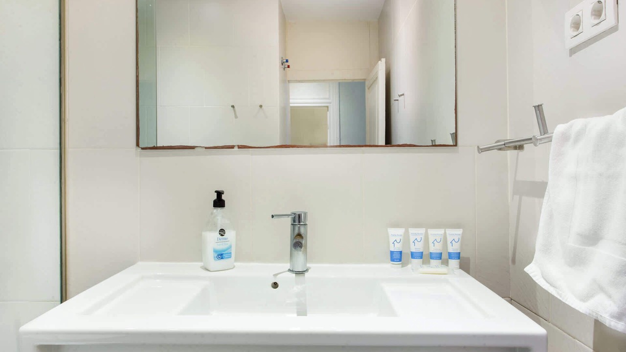 Photo of Bathroom in El Raval