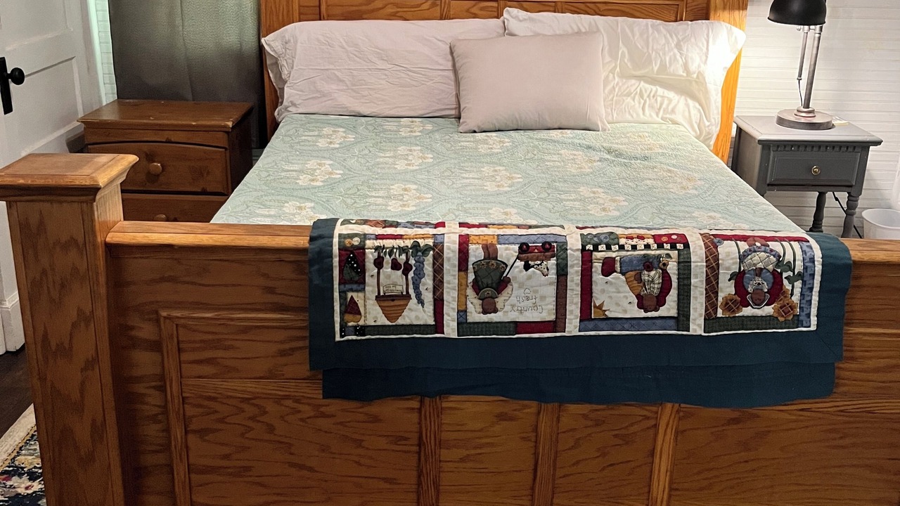 Photo of Bedroom in Sprott