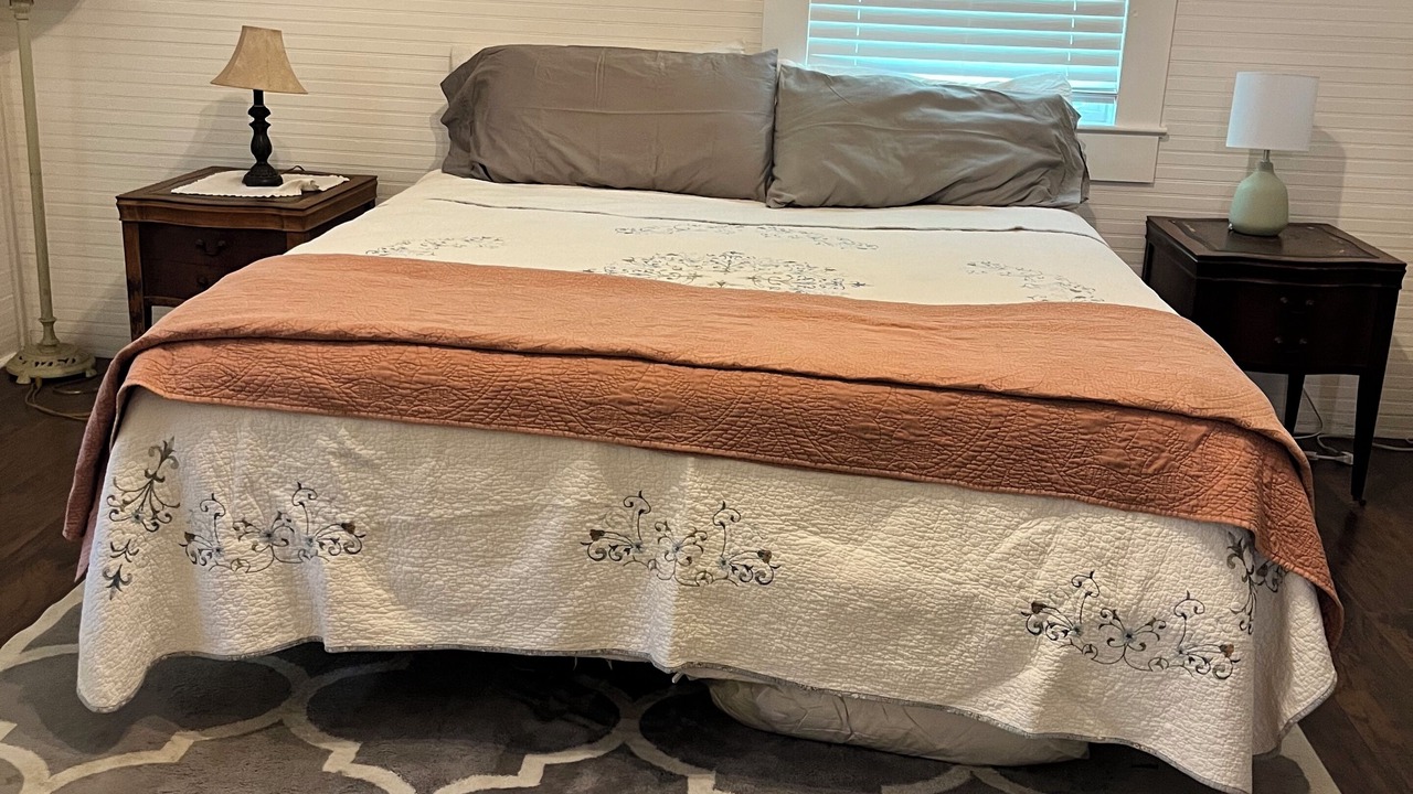 Photo of Bedroom in Sprott