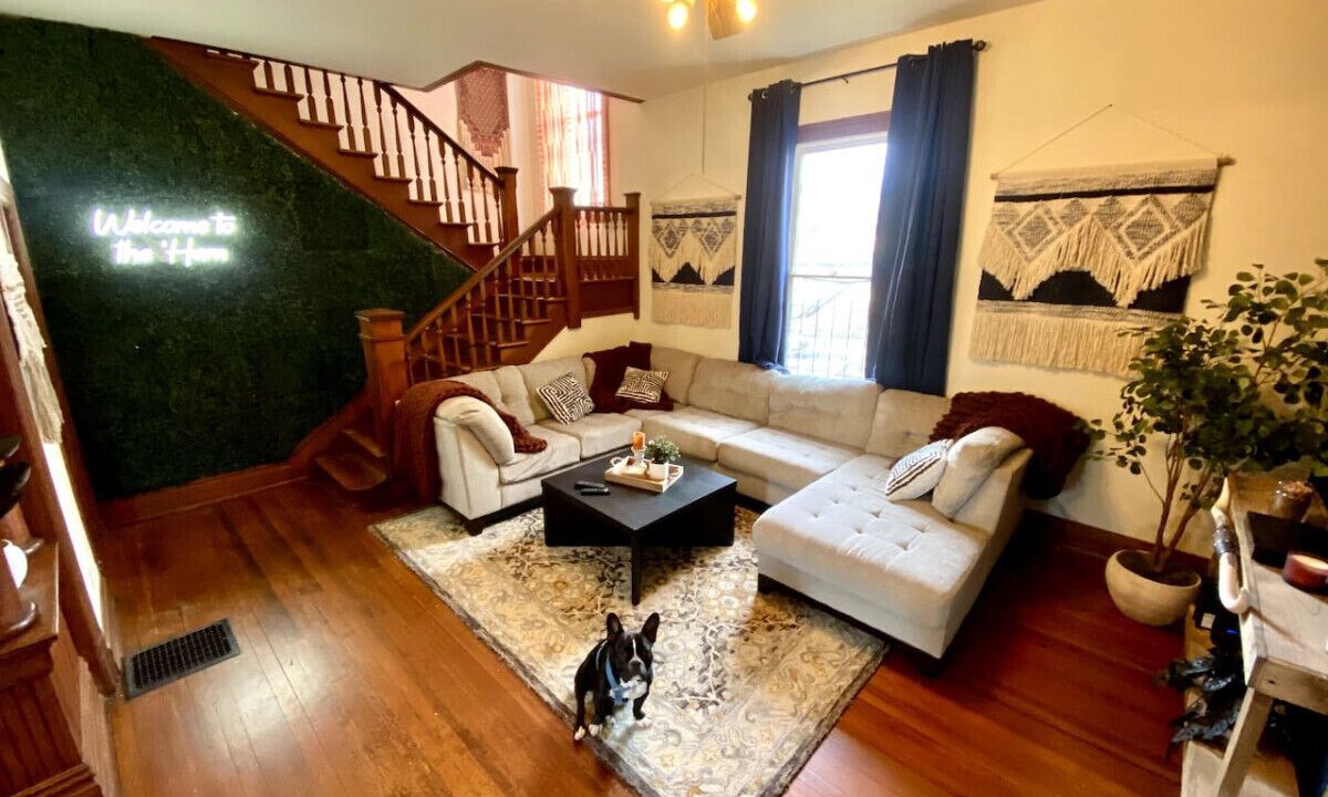 Photo of Livingroom in Five Points South
