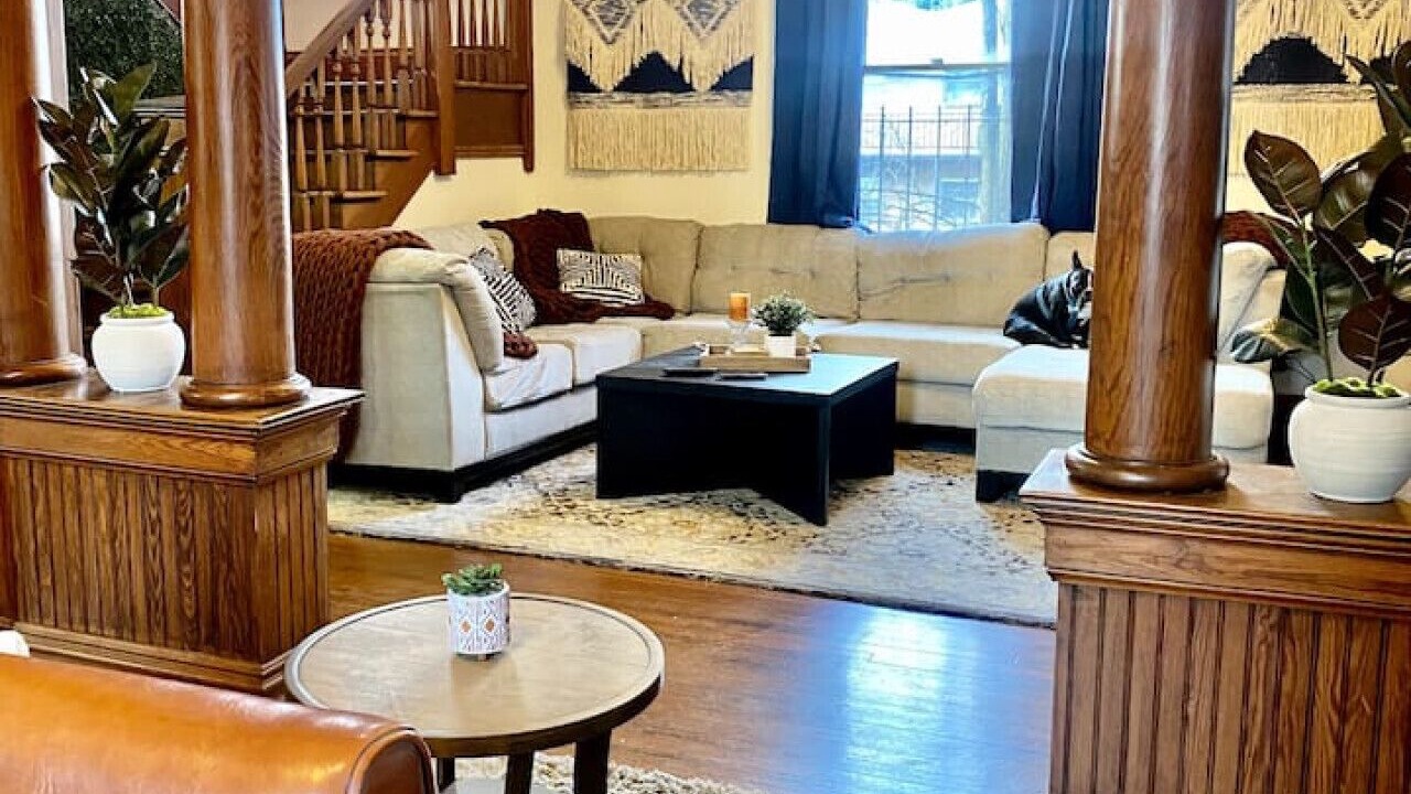 Photo of Livingroom in Five Points South