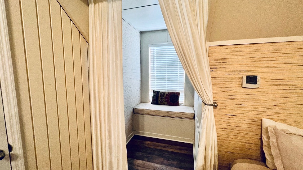 Photo of Bedroom in Wilsonville