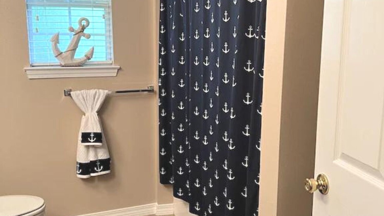 Photo of Bathroom in Gulf Breeze