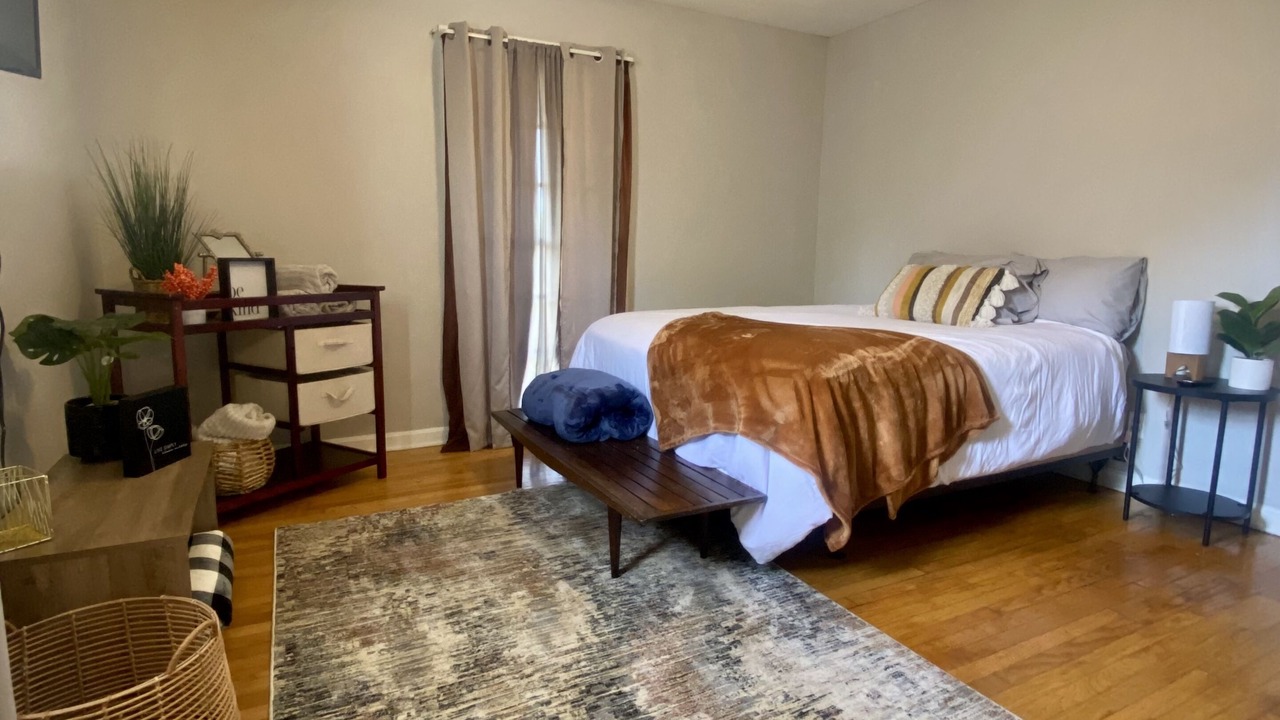 Photo of Bedroom in Tuscaloosa