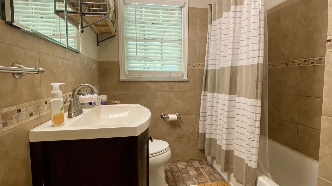 Photo of Bathroom in Tuscaloosa