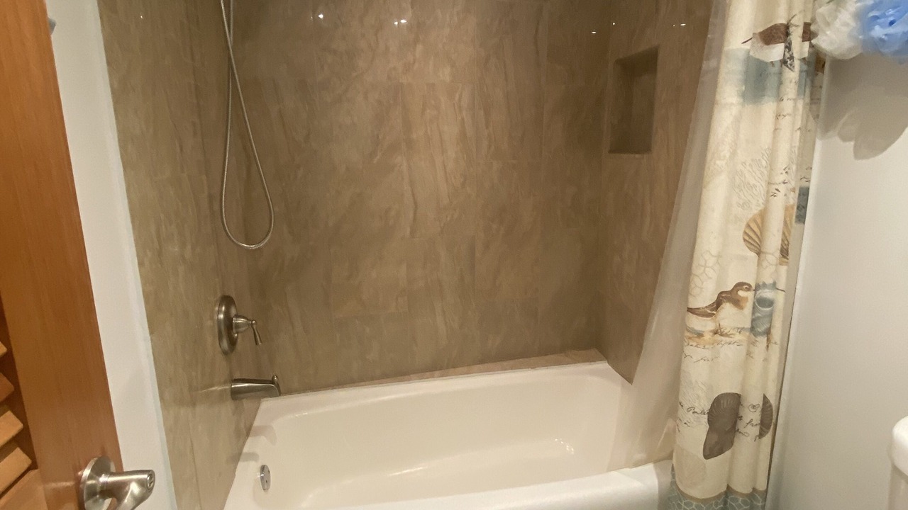 Photo of Bathroom in Estate Golden Rock