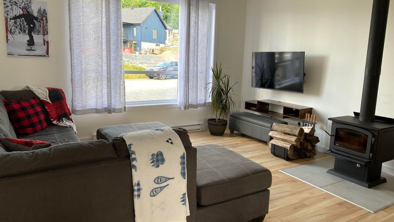 Photo of Livingroom in Lac-Etchemin