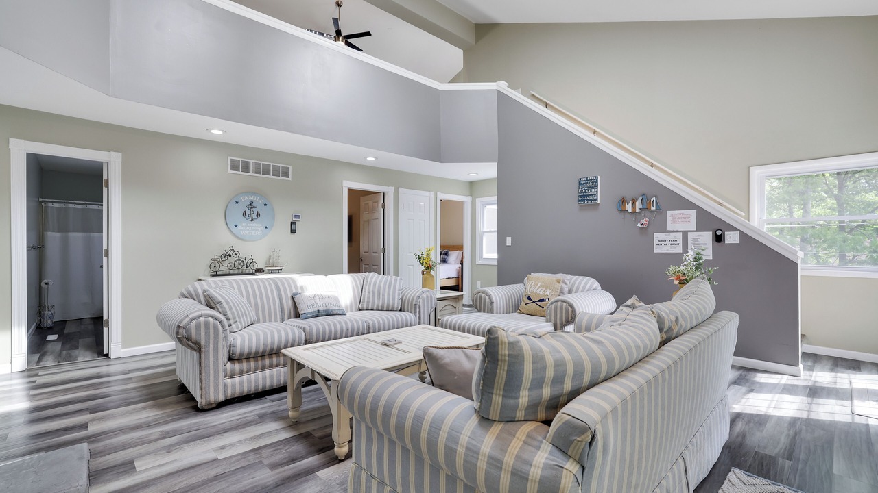 Photo of Livingroom in Wallenpaupauk Lake Estates