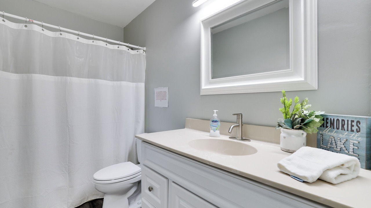 Photo of Bathroom in Wallenpaupauk Lake Estates