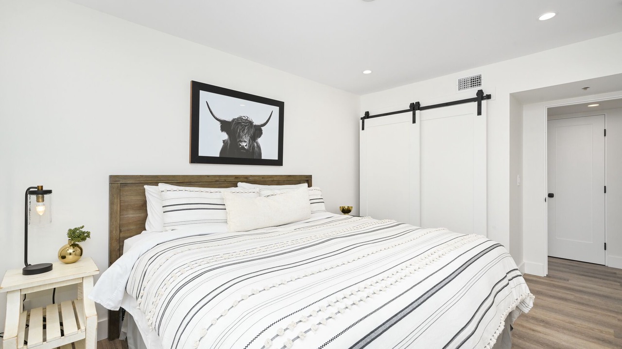 Photo of Bedroom in Balboa Island