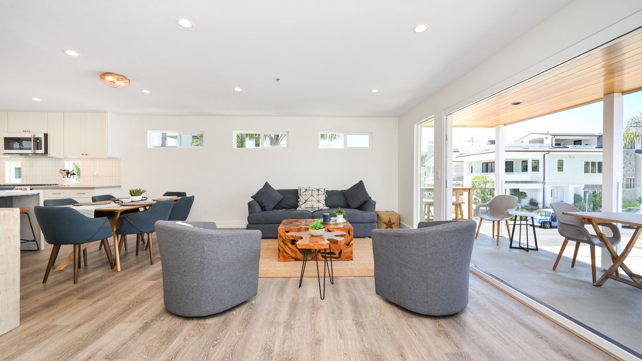 Photo of Livingroom in Balboa Island