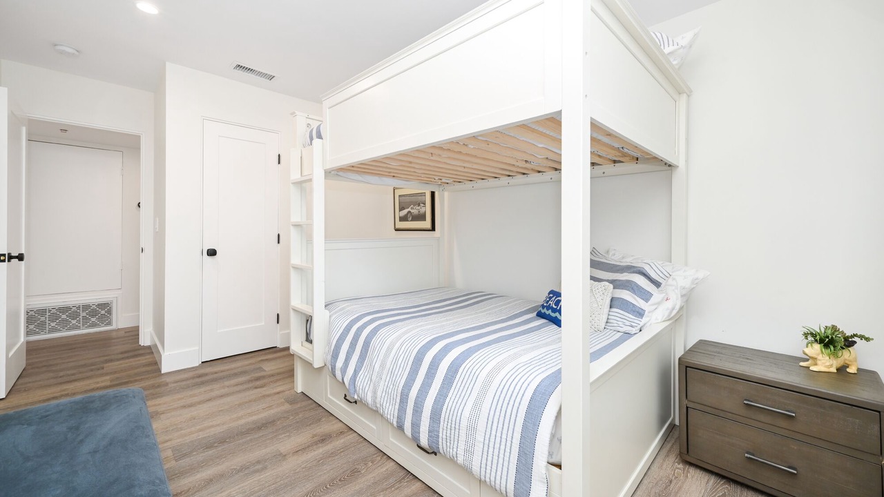 Photo of Bedroom in Balboa Island