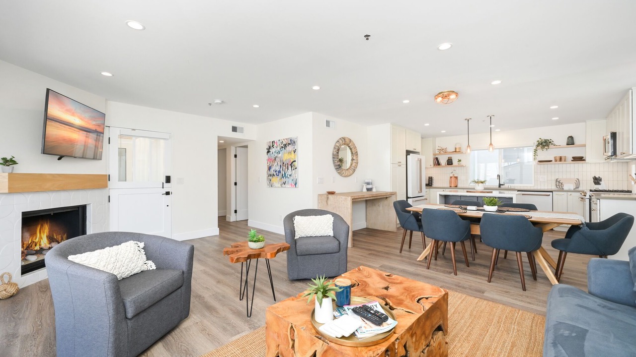 Photo of Livingroom in Balboa Island