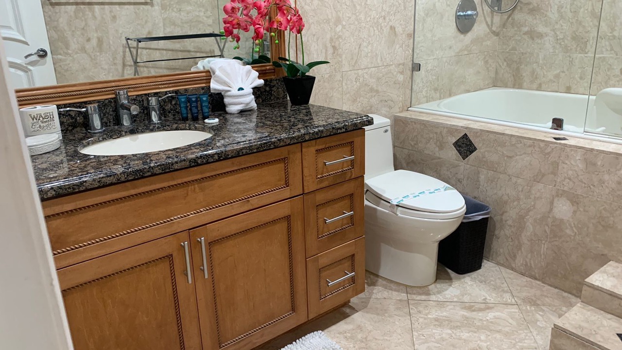 Photo of Bathroom in Aventura