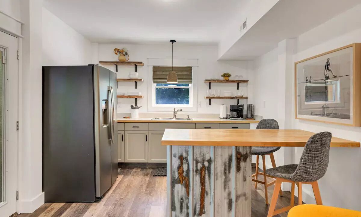 Photo of Kitchen in Sea Scape