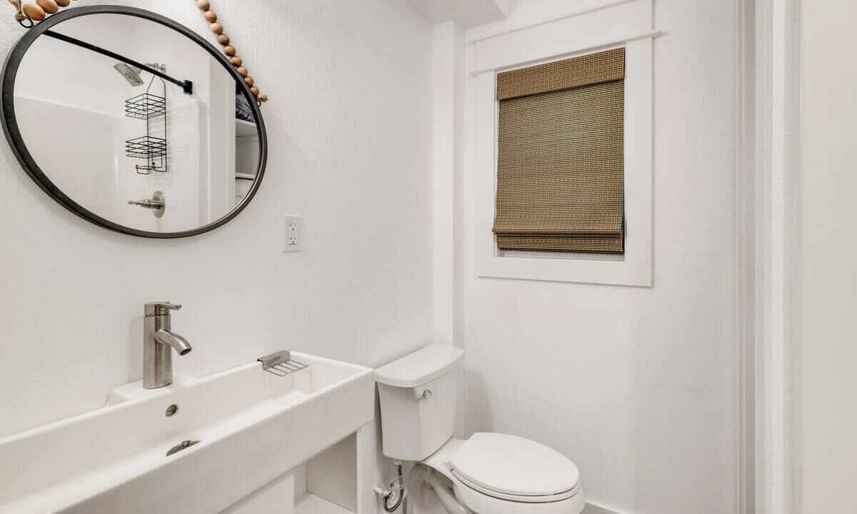 Photo of Bathroom in Sea Scape