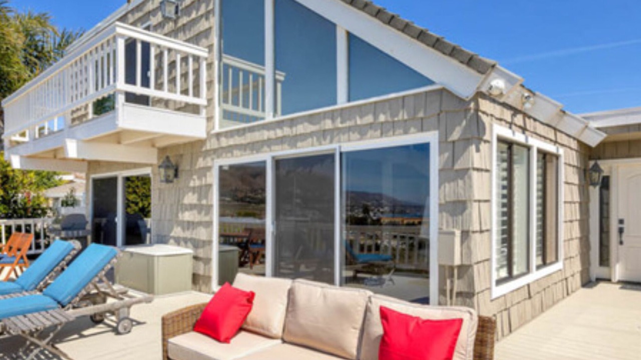 Photo of Patio Balcony in Western Malibu