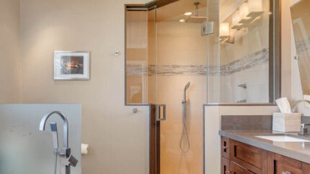 Photo of Bathroom in Western Malibu