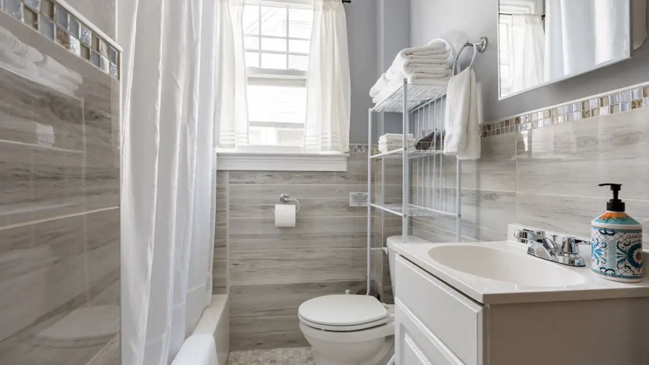 Photo of Bathroom in Ampere