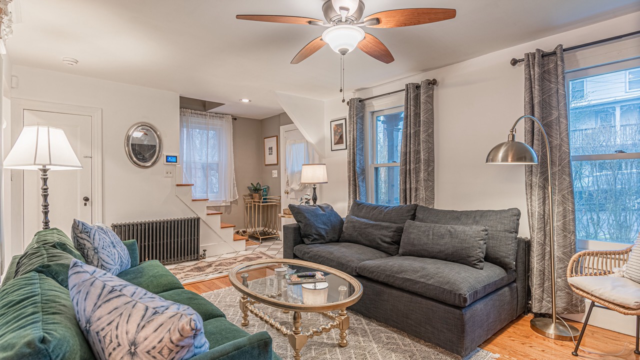 Photo of Livingroom in Kingston