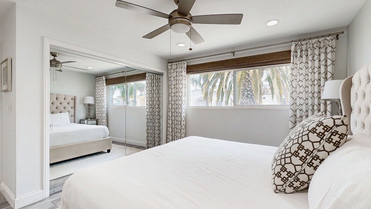 Photo of Bedroom in Balboa Island